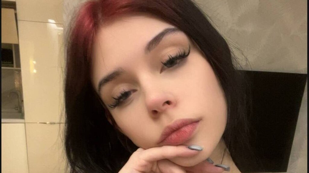LoraBrow